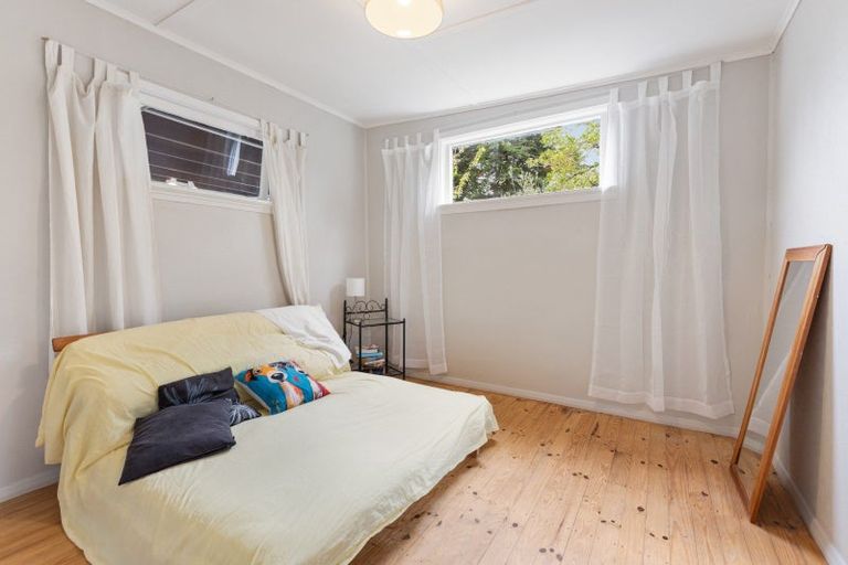 Photo of property in 16 Arthur Street, Waikawa Beach, Levin, 5573