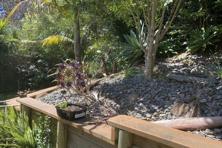 Photo of property in 2/28 Morton Avenue, Forrest Hill, Auckland, 0620