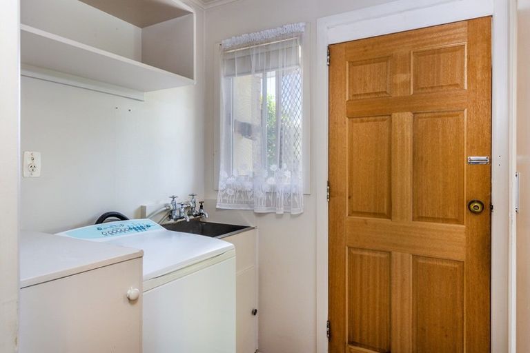 Photo of property in 1 Simkin Street, Taupo, 3330