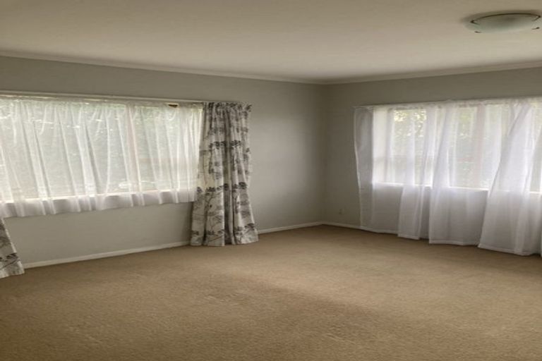 Photo of property in 1/83 Daffodil Street, Titirangi, Auckland, 0604