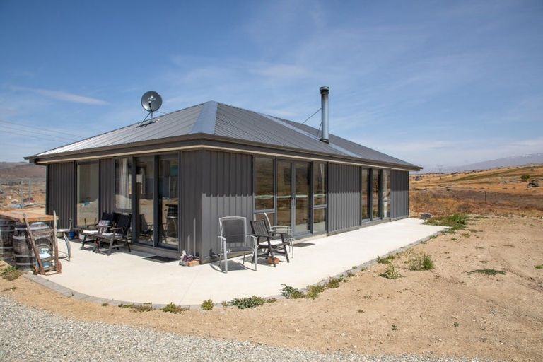 Photo of property in 375 Conroys Road, Conroys Gully, Alexandra, 9392