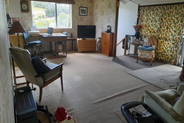 Photo of property in 31 Powells Road, Cable Bay, 0420