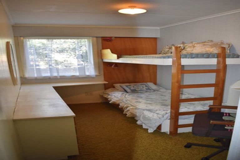 Photo of property in 4 Mahoe Street, Otaki Beach, Otaki, 5512