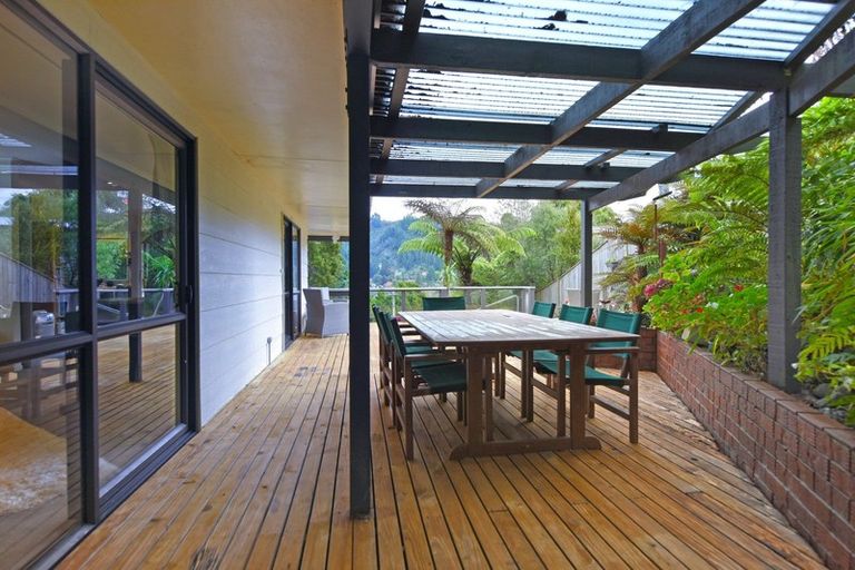 Photo of property in 97 Blue Mountains Road, Pinehaven, Upper Hutt, 5371