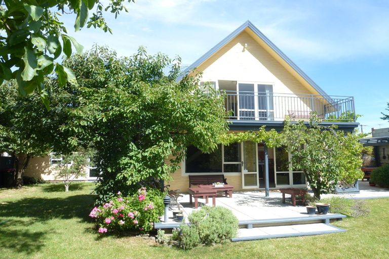 Photo of property in 14 Whitby Street, Clyde, 9330