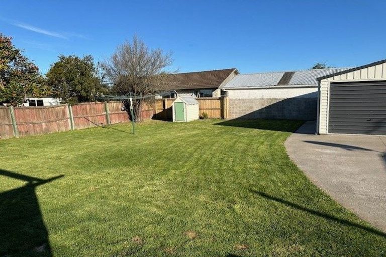 Photo of property in 82 Lowry Avenue, Redwood, Christchurch, 8051