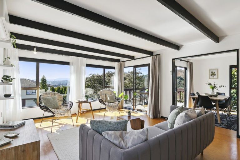 Photo of property in 7 Saint Aidans Way, Tawa, Wellington, 5028