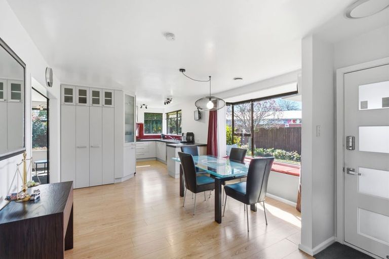 Photo of property in 26 Takaro Avenue, Sockburn, Christchurch, 8042