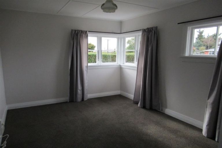 Photo of property in 14 Holmes Street, Waimate, 7924