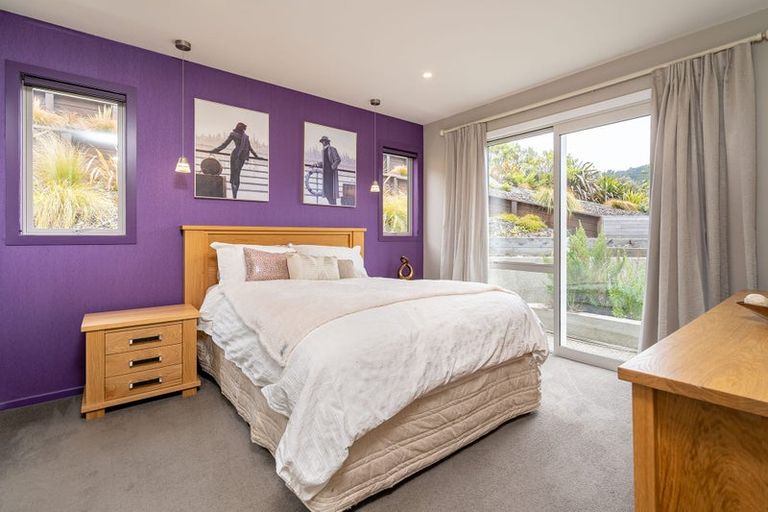 Photo of property in 19 Glendermid Close, Sawyers Bay, Port Chalmers, 9023