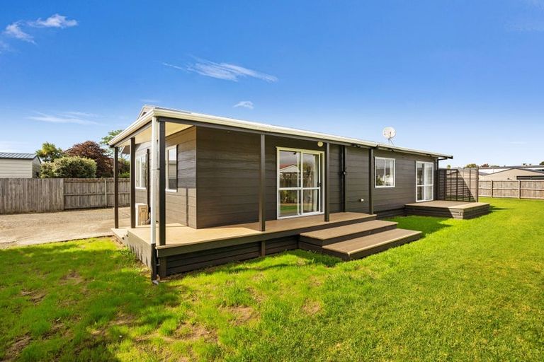 Photo of property in 36 Whitby Avenue, Whitianga, 3510