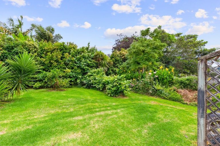 Photo of property in 50 Great North Road, Riverhead, 0820