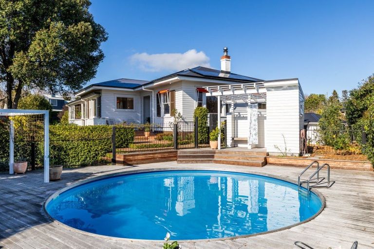 Photo of property in 24 Muritai Crescent, Havelock North, 4130