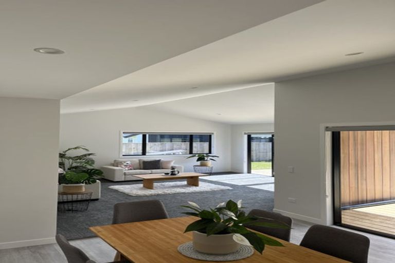 Photo of property in 4 Ngaroma Crescent, Whitianga, 3510