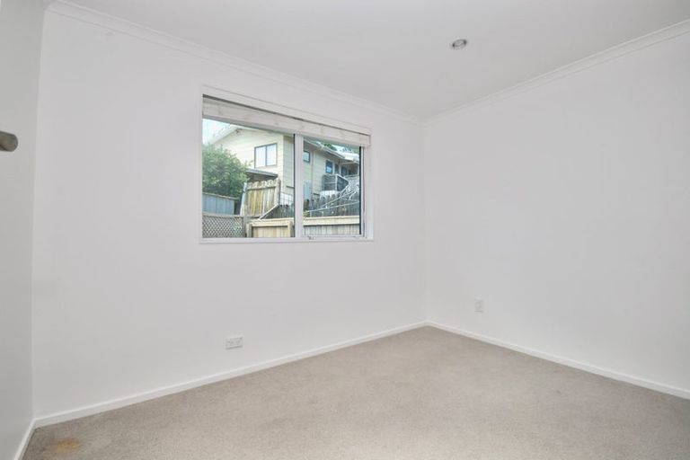 Photo of property in 2/130 Spinella Drive, Bayview, Auckland, 0629