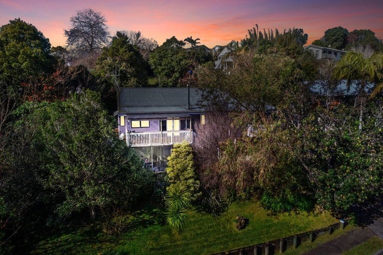 Photo of property in 53 Hilltop Avenue, Morningside, Whangarei, 0110