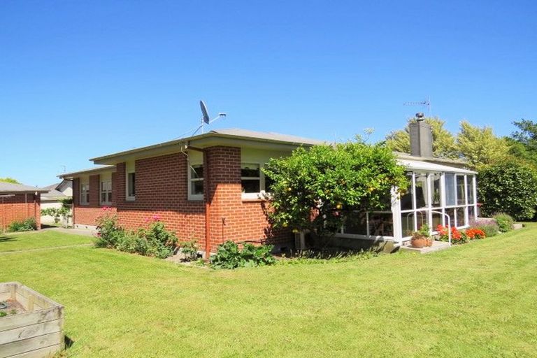 Photo of property in 4 Faraday Street, Carterton, 5713