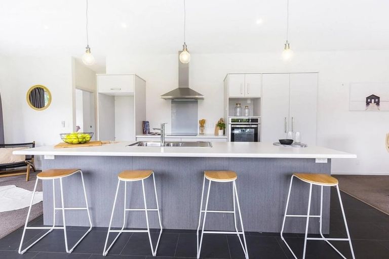 Photo of property in 16 Lane Street, Wallaceville, Upper Hutt, 5018