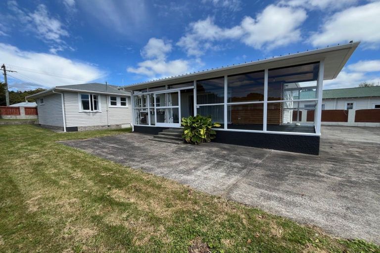 Photo of property in 16 Moore Street, Ohakune, 4625