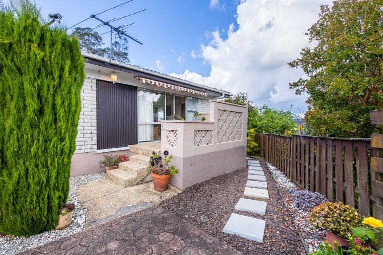 Photo of property in 2/142 Halsey Drive, Lynfield, Auckland, 1042