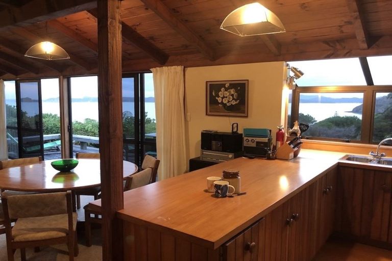 Photo of property in 38 Oneroa Road, Russell, 0202