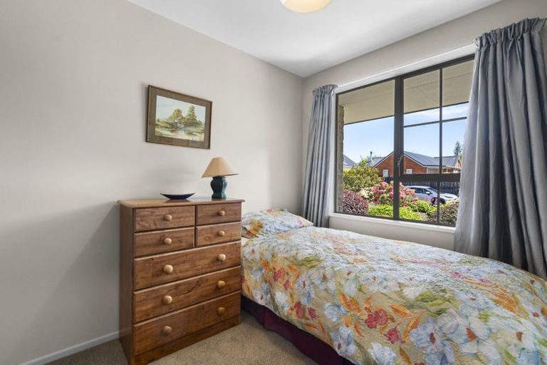 Photo of property in 2/30c Greers Road, Ilam, Christchurch, 8041