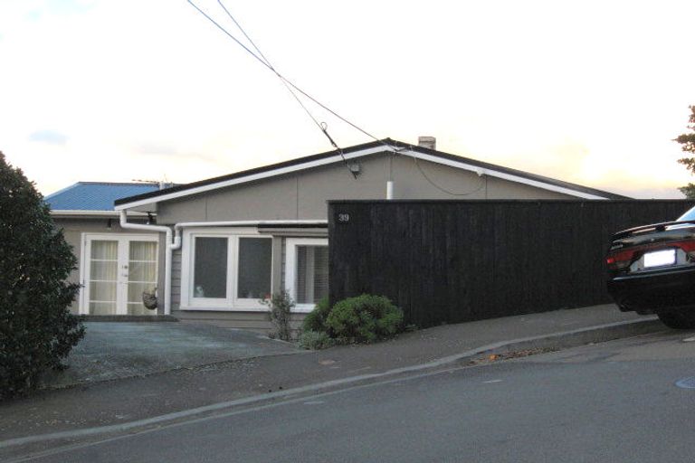 Photo of property in 39 Rodrigo Road, Kilbirnie, Wellington, 6022