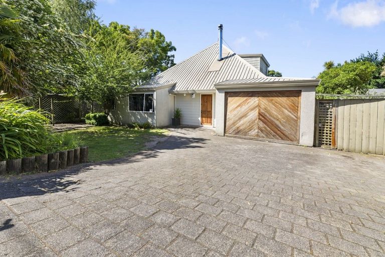 Photo of property in 16 Fairley Road, Lynmore, Rotorua, 3010