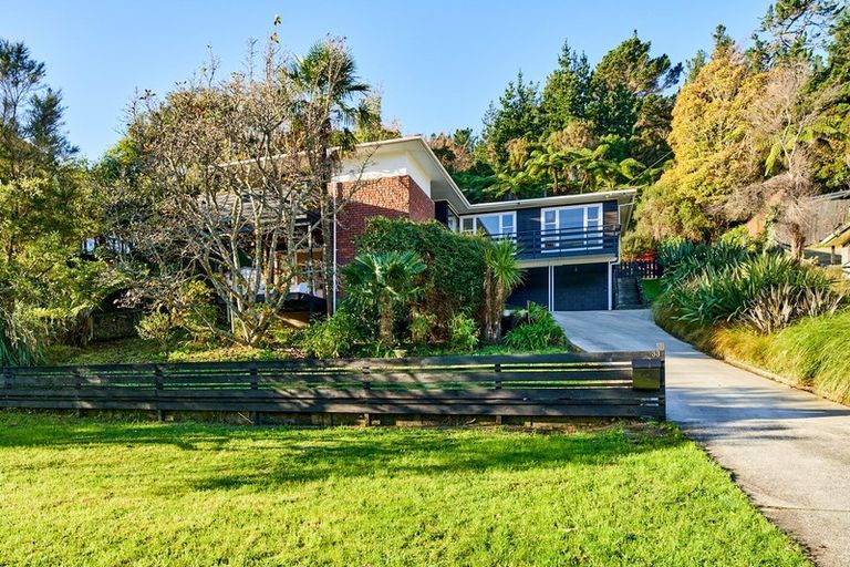 Photo of property in 33 Kairimu Street, Stokes Valley, Lower Hutt, 5019