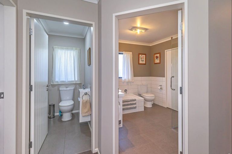 Photo of property in 63 Winchester Street, Levin, 5510