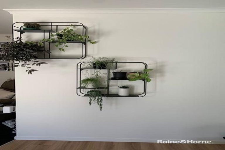 Photo of property in 213 Te Okuroa Drive, Papamoa, 3118