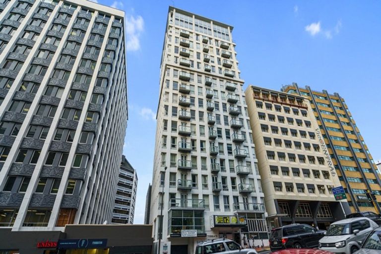 Photo of property in Gilmer Terrace Car Park, 214/9 Gilmer Terrace, Wellington Central, Wellington, 6011