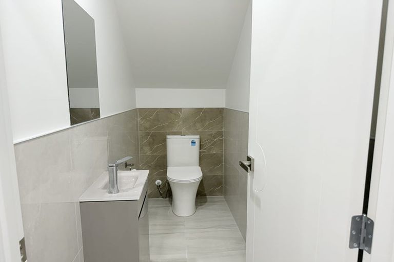 Photo of property in 9 Kirrama Place, Conifer Grove, Takanini, 2112