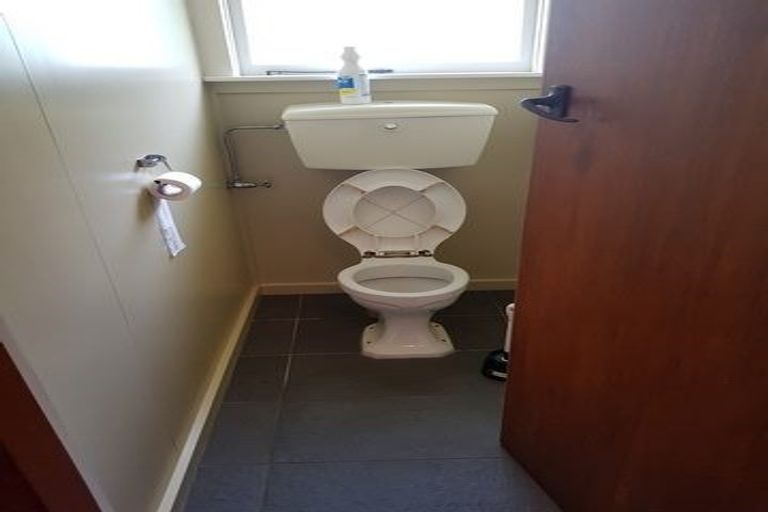 Photo of property in 666-668 Claremont Road, Claremont, Timaru, 7972