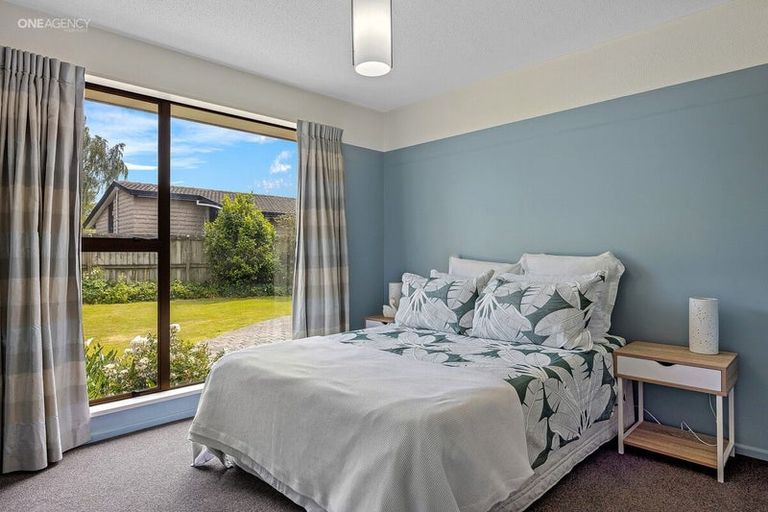 Photo of property in 3 Grove Place, Rangiora, 7400