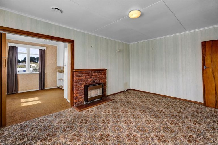 Photo of property in 4 Buchanan Place, Hawera, 4610