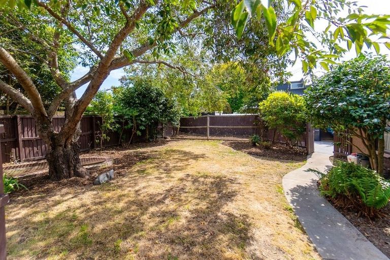 Photo of property in 14 Pasadena Place, Harewood, Christchurch, 8051