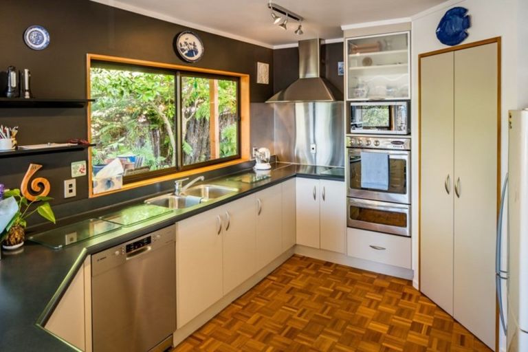 Photo of property in 12 Doon Grove, Papakowhai, Porirua, 5024