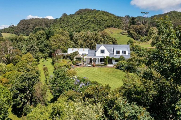 Photo of property in 1327 South Road, Kaitake, New Plymouth, 4374