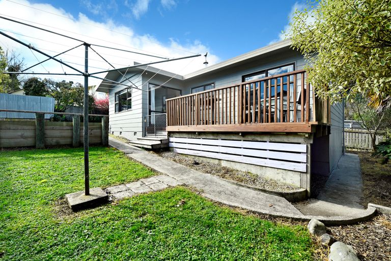 Photo of property in 1/25 Tipahi Street, Nelson South, Nelson, 7010