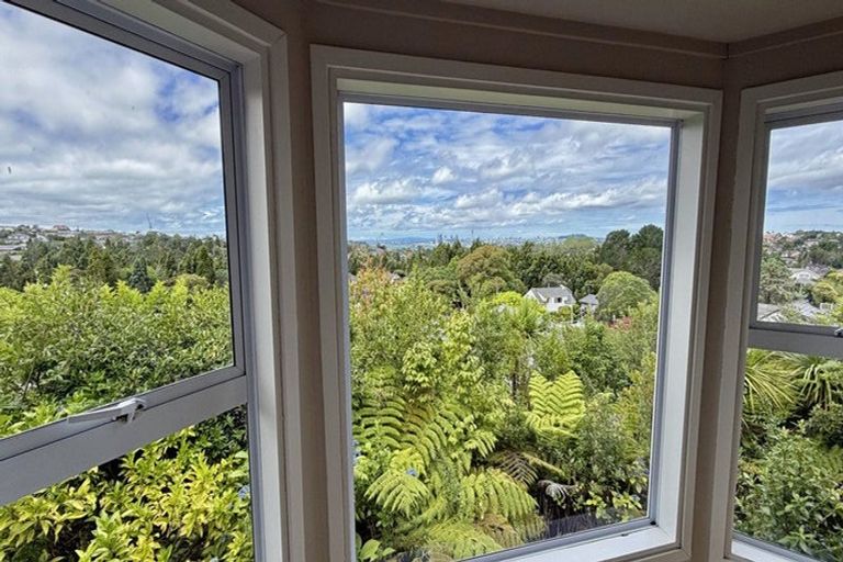 Photo of property in 50 Balmain Road, Chatswood, Auckland, 0626