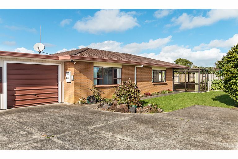 Photo of property in 19b Victoria Avenue, Waiuku, 2123