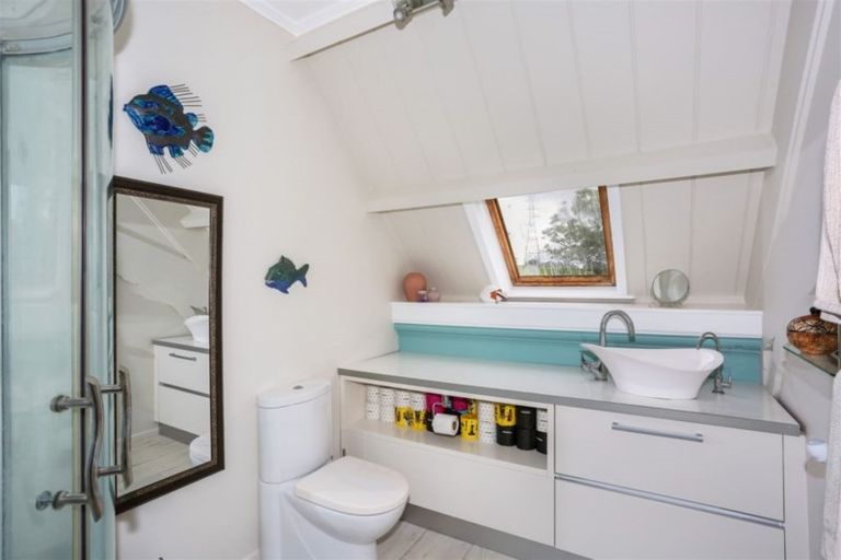 Photo of property in 53 Paparata Road, Bombay, 2675