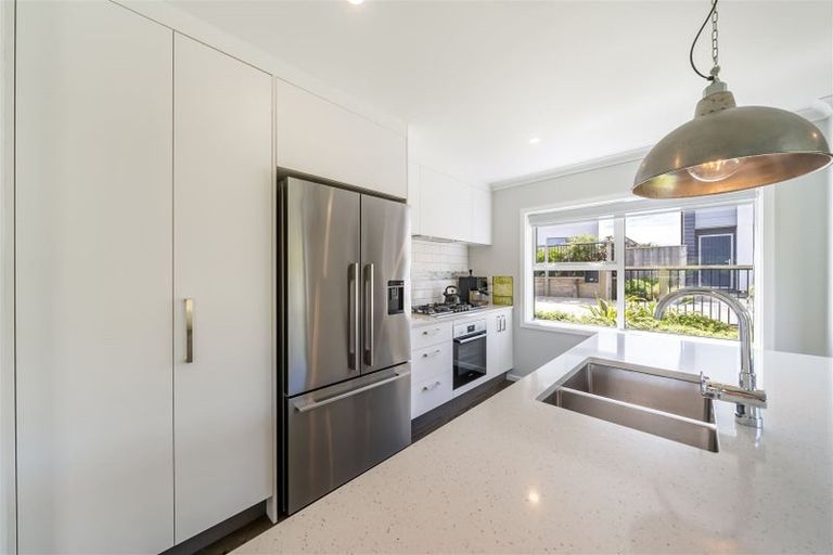 Photo of property in 160a John Burke Drive, Aotea, Porirua, 5024