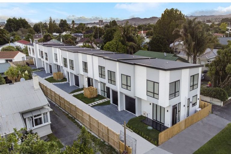 Photo of property in 3/48 Victor Street, Avondale, Auckland, 1026