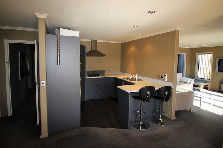 Photo of property in 8 Walnut Grove, Alexandra, 9320