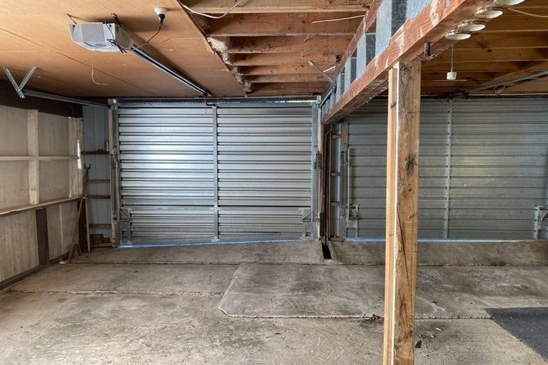 Photo of property in 4 Farrelly Grove, Fairfield, Lower Hutt, 5011