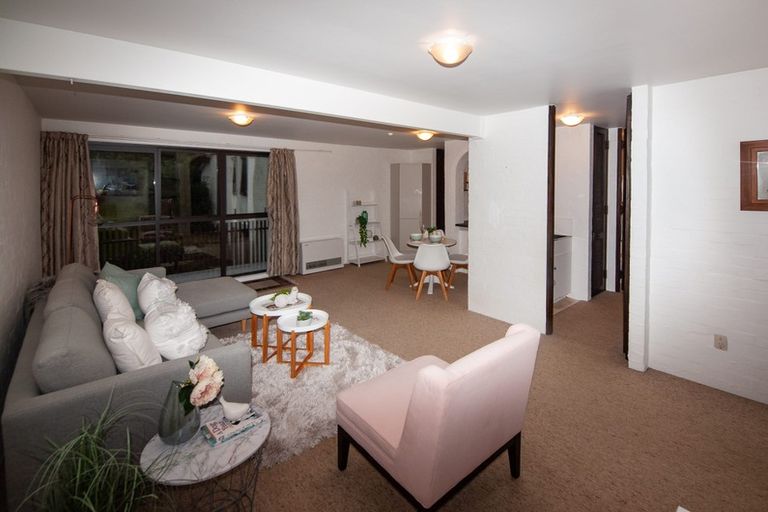 Photo of property in 141f Churton Drive, Churton Park, Wellington, 6037
