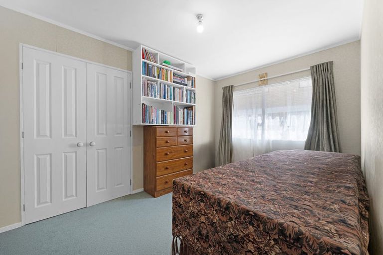 Photo of property in 9 Keywella Drive, Conifer Grove, Takanini, 2112