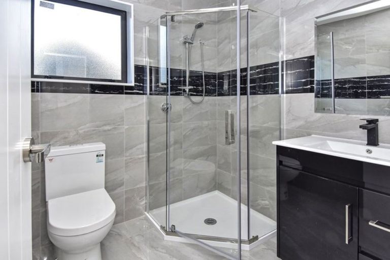 Photo of property in 3b Greers Road, Weymouth, Auckland, 2103